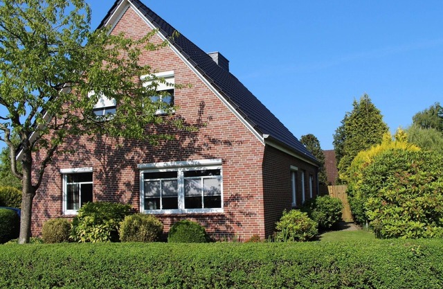 Vacation home for 6 guests with 112m² in Hage (295501)