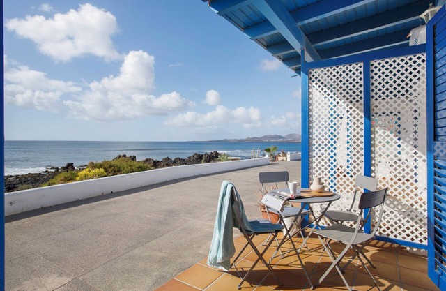 Vacation Home 'Los Morros' with Sea View, Private Terrace and Wi-Fi
