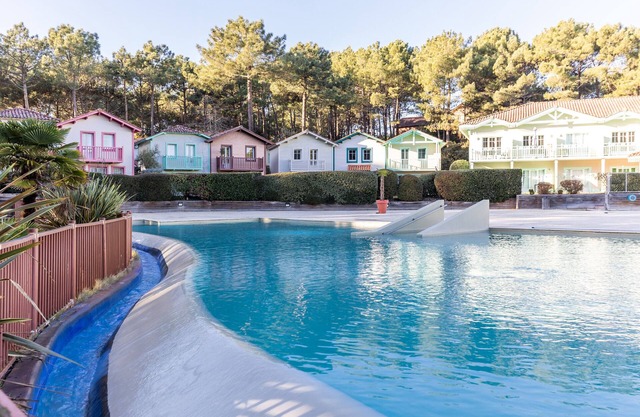 Vacation Home "Maison avec vue" with Shared Pool and Garden
