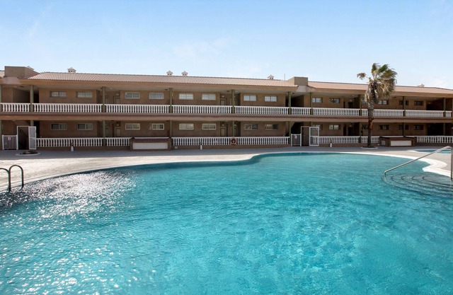 Vacation Home primera linea en poris de abona with Sea View, Shared Pool & Wi-Fi