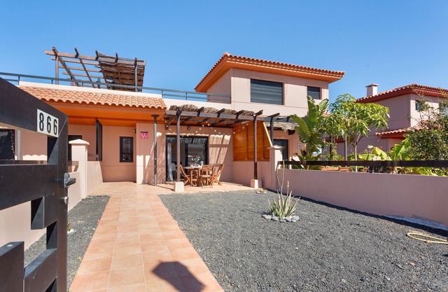 Vacation Home 'Sweet Home Majanicho' with Sea View, Shared Pool and Wi-Fi