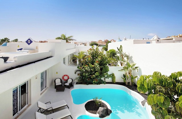 Vacation Home "Villa 87" with Mountain View, Pool & Wi-Fi