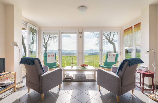 Vacation Home "Wiesenweg" with Mountain View & 2 Private Terraces