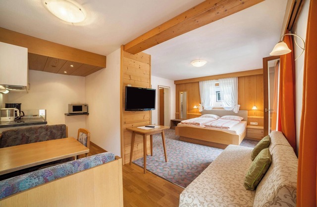 Vacation Apartment "Moosmair 1" with Mountain View, Wi-Fi, Terrace & Garden