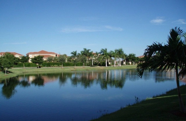Vacation rental a few minutes from the beach. Quiet and central location