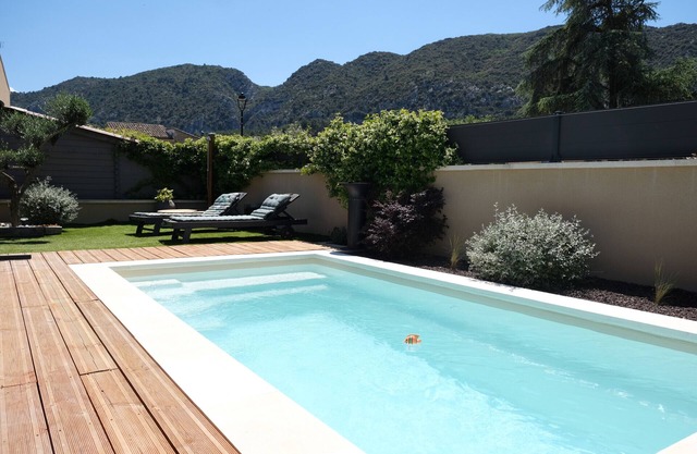 Vacation rental house with pool MAUBEC LS2-437