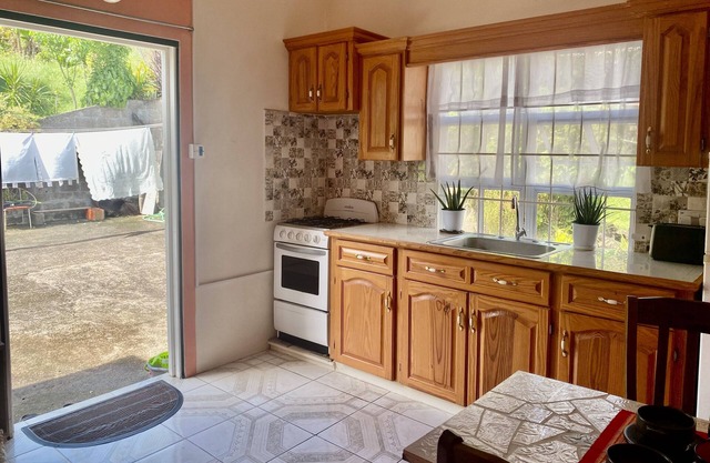Valley View Apartment