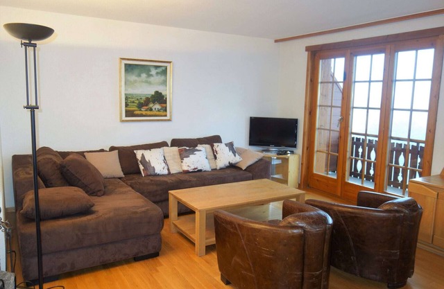 Valley-view apartment in Veysonnaz