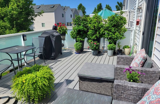 Vancouver, Wa./Portland, Or/Mastersuite/vaultceilings/W/discount extend stayn