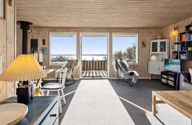 "Vanna" - 500m from the sea by Interhome