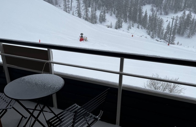 Vars Claux Pelvoux 2 Studio with balcony, ski in, ski out view