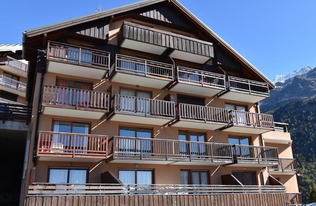 VAUJANYLOCATIONS - COCHETTE 1 APT 2
