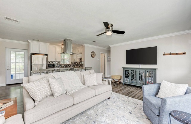 Venice Gardens Getaway, Newly Remodeled