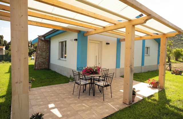 VerdeMare2 vacation home with private beach access