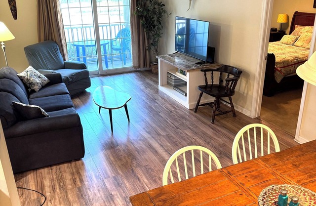 Very Clean ground floor Condo near the trail, outlets, town & a Wawa 50 yds away