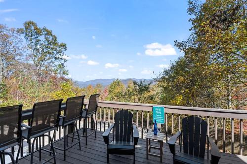 Very Close To Dt & Biltmore, Fire Pit, View
