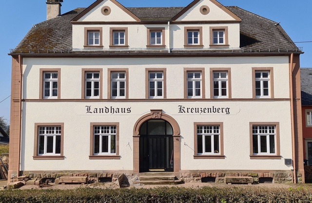 Very luxurious country house with ao whirlpool, cinema, sauna, billiards, panoramic view