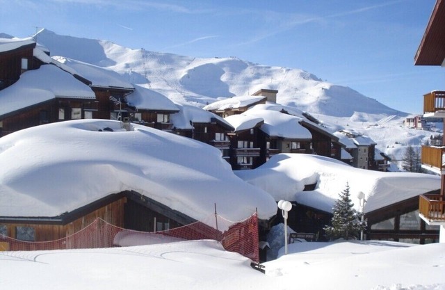 Very nice duplex at the edge of the ski runs