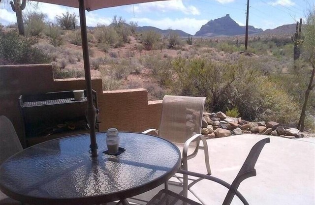 Very Very Private - 2BR/2BA w/Mountain Views on Desert! UPDATED!