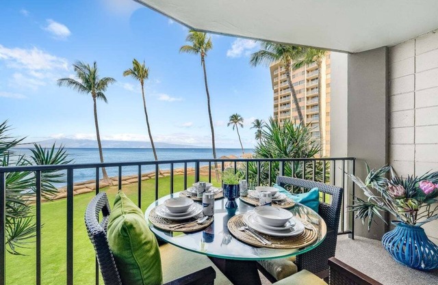 VI 206 OceanFront Studio w Pool