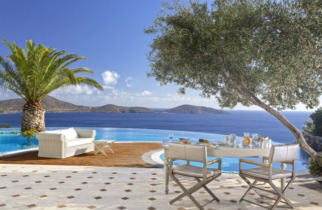 Villa Orion - Three Bedroom Resort, Sleeps 6