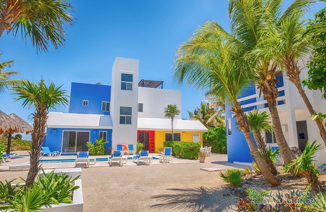 Vibrant and colorful ocean side villa with pool, AC and much more!