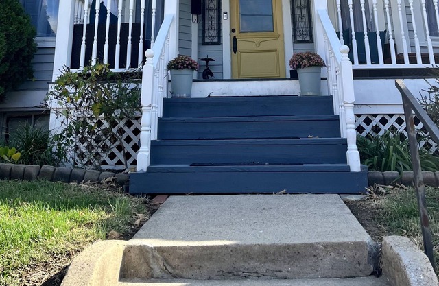 Victorian House - Walkable to beautiful historic downtown Cape Girardeau.