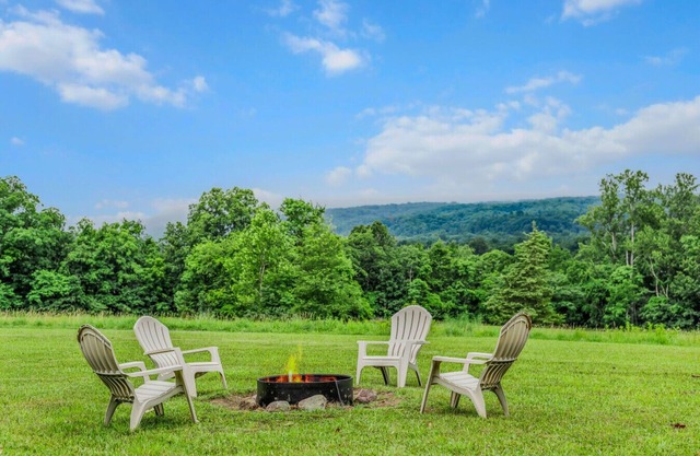 View Haven - Cozy Haven with a View!