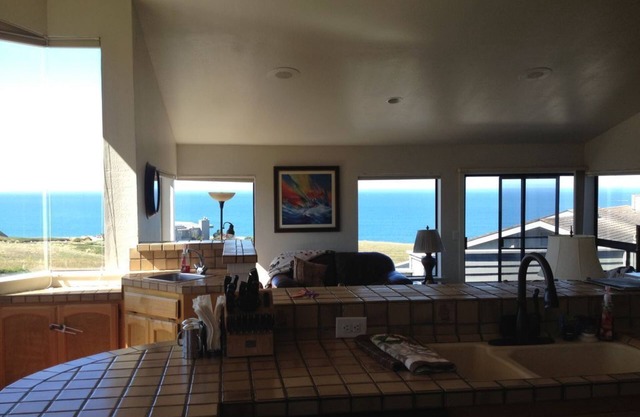 Views! New Hot Tub; Across from Beach Path; 2-Master Suites; Open layout