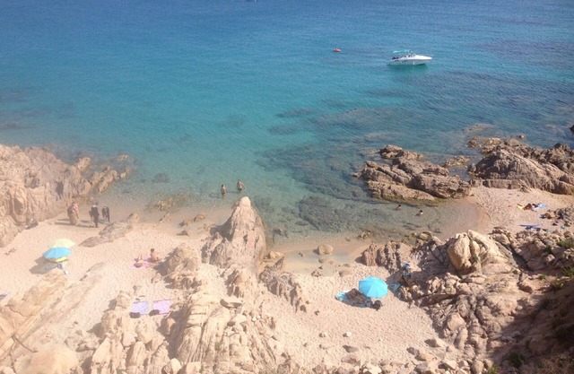 VILLA, 200 m from Bodri BEACH, close to sea view, air-conditioning, large landscaped PARK,