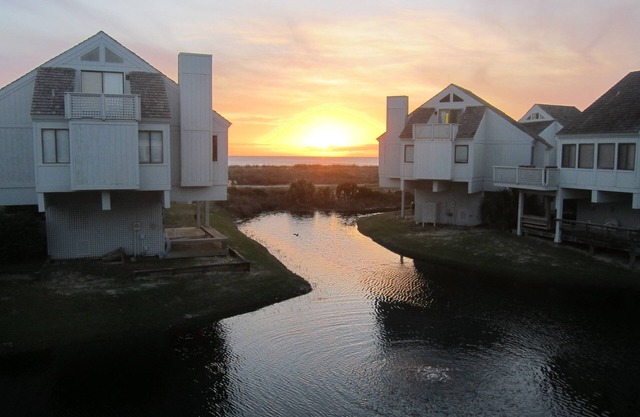 Villa 36-3BR/3BA Oceanview Villa steps to the beach & Bald Head Island Club.