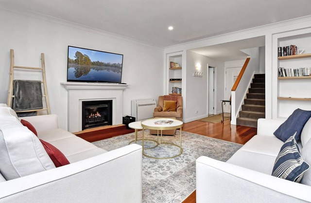 Villa 3br Bella Vista Villa located within Cypress Lakes Resort