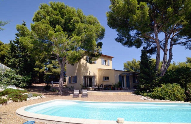 Villa 8 pers.piscine, jardin, accès mer à pied plage Ste-Croix/anse des Tamaris.