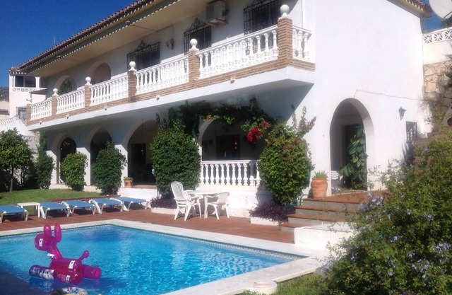 Villa 'Andalusian Style' with Mountain View, Wi-Fi and Air Conditioning
