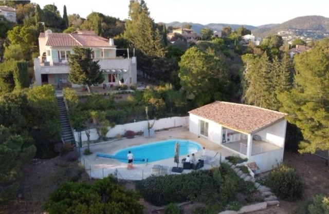 Villa au Calme Avec Piscine et vue sur ile de Porquerolles
