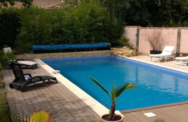 Villa Avec Piscine Pour 4 à 8 Personnes à Deux pas de Salon de Provence