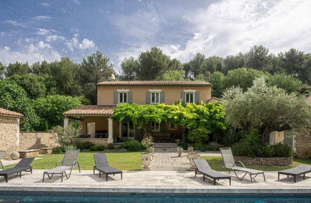 Villa avec vue sur le Luberon et piscine privée