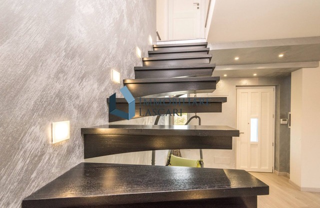 Villa Azzurra, with swimming pool 8 sleeps