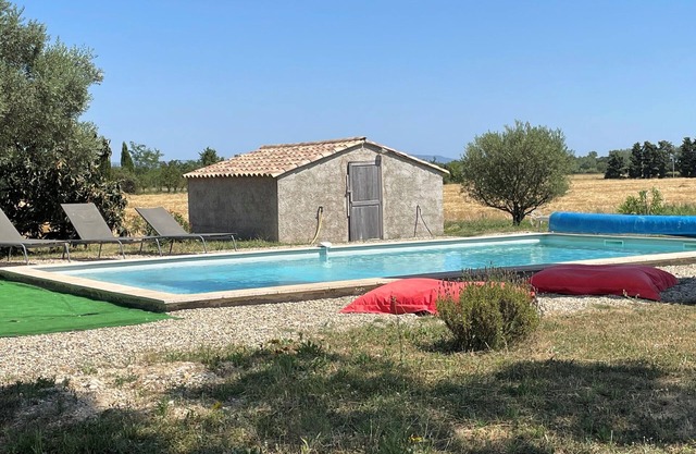 Villa Bédarrides, 3 bedrooms, 6 persons
