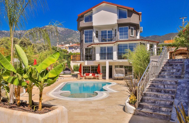 Villa Black Marlin 5 Star Luxury Heated Pool wifi BBQ