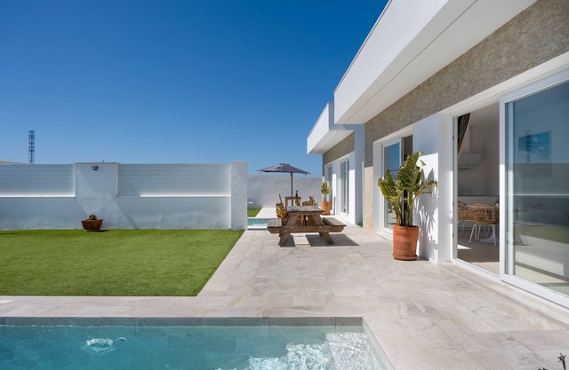 Villa 'Cristina' with Private Pool, Wi-Fi and Air Conditioning