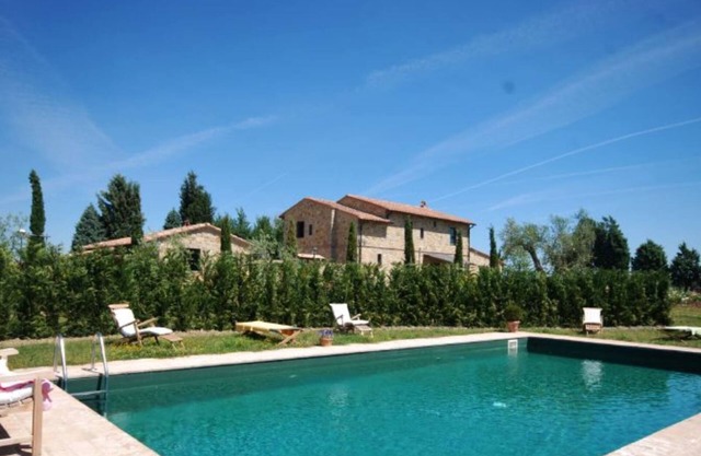Villa Campriano - Villa + Annex