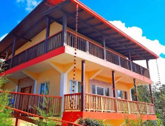 Villa Cantar de Otoño. Un paraíso en las montañas.