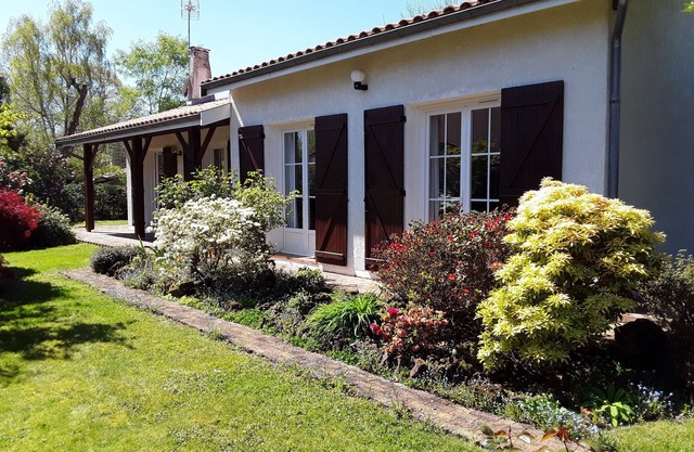 Villa Cestas Gazinet, near Bordeaux and Arcachon with all amenities