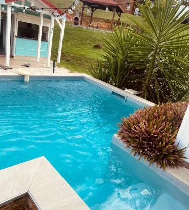 Villa charmante à Sainte-Anne avec piscine privée 20 m².