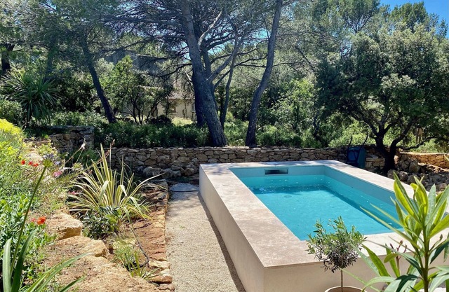 Villa Cornillon-Confoux, 3 bedrooms, 6 persons