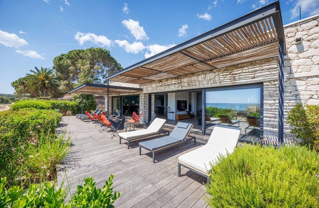 Villa d’exception en bord de mer !