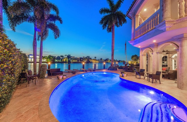 Villa Delfine, a Waterfront Mansion on the direct Fort Lauderdale Intercoastal