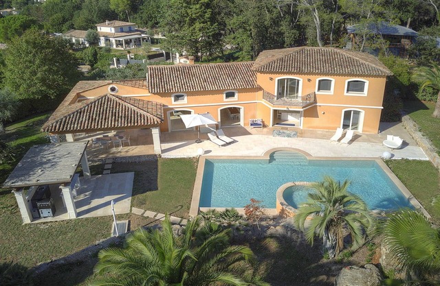 Villa des Lilias: newly renovated with amazing pool & gym, French Riviera