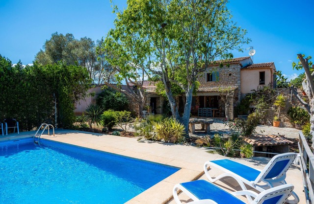 Villa 'Es Rafal De Baix' with Sea View, Wi-Fi and Air Conditioning